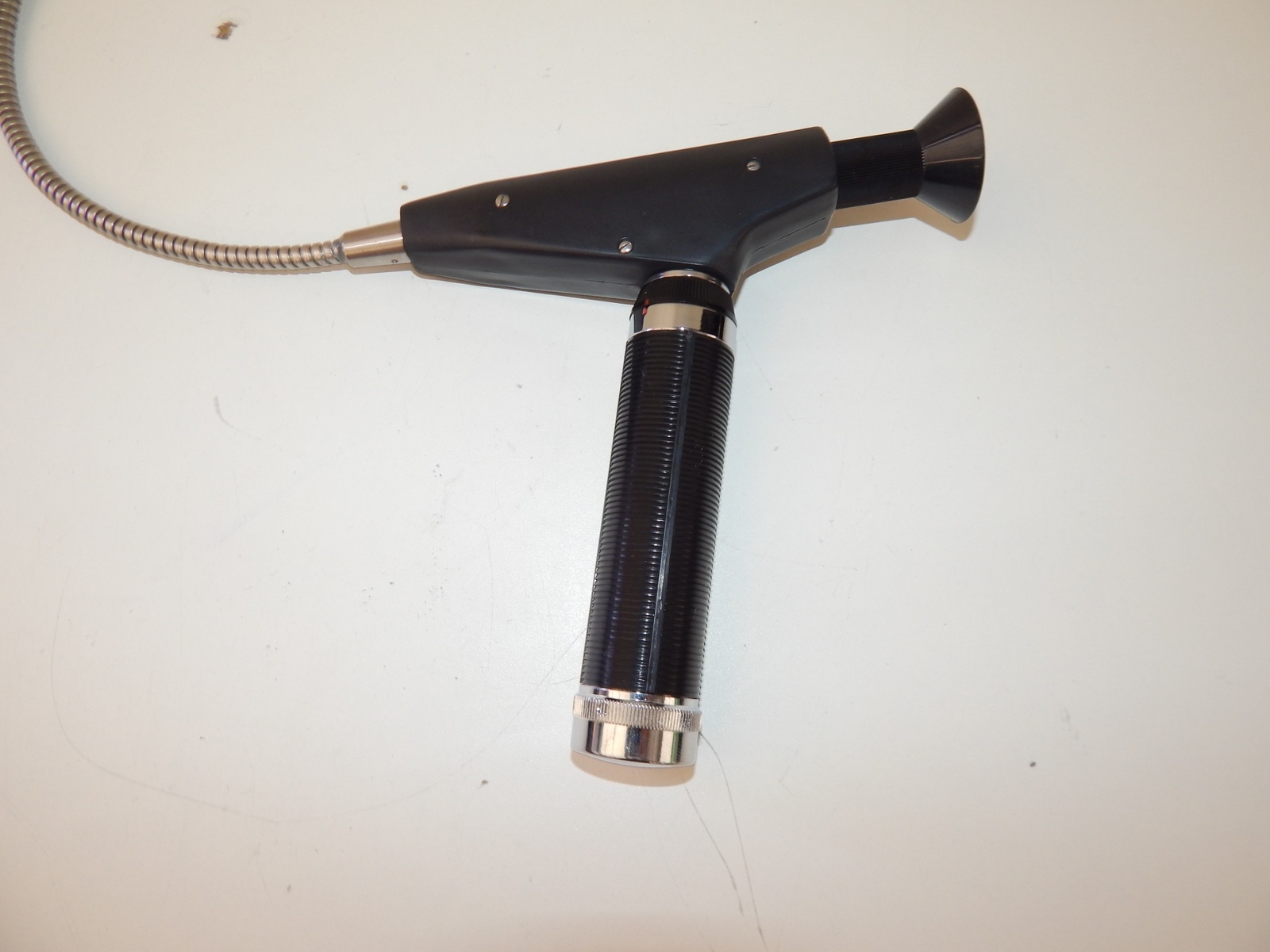 ^^ EDMUND ILLUMINATED FIBERSCOPE (KVX14)