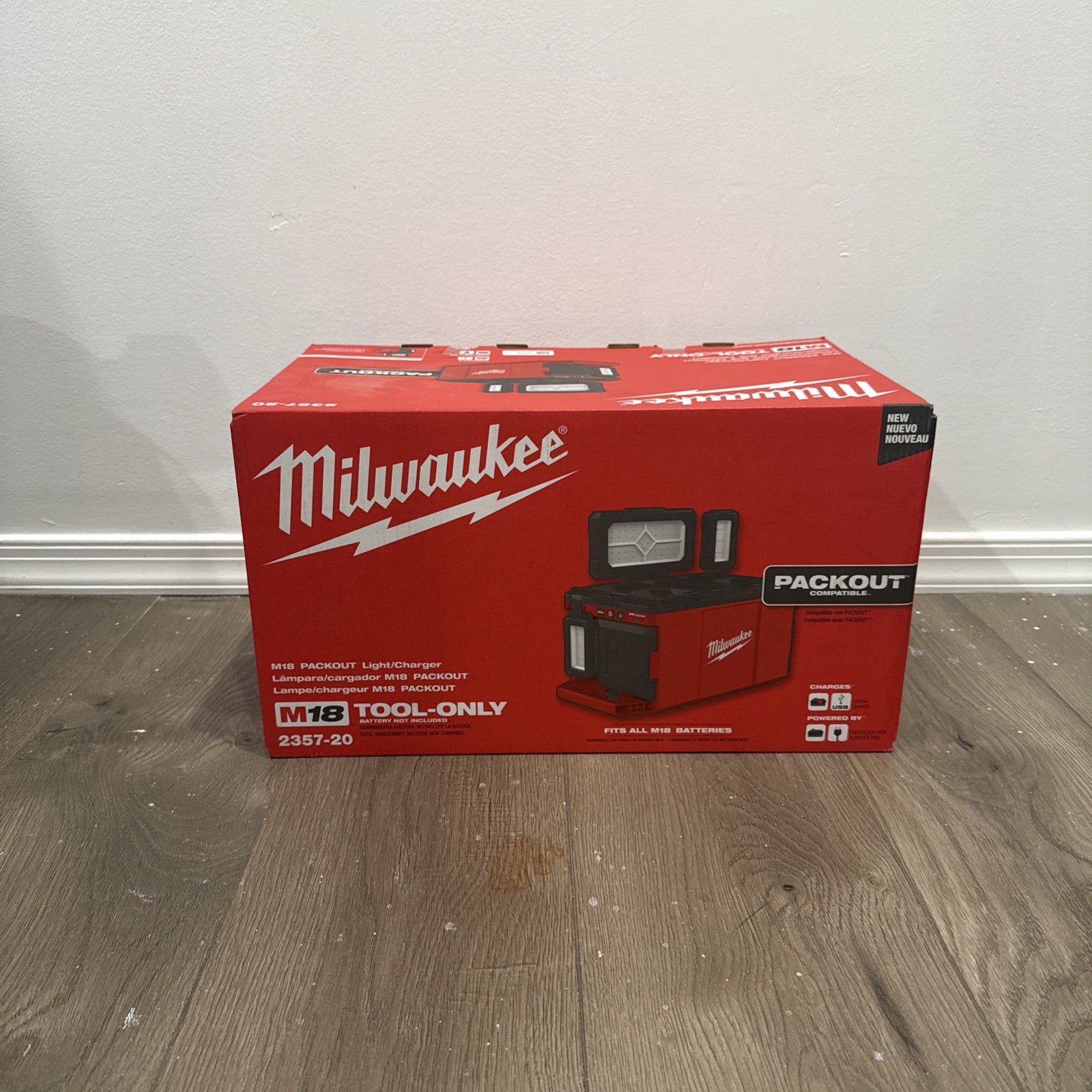 Milwaukee 2357-20 Work light - Red (9800) New