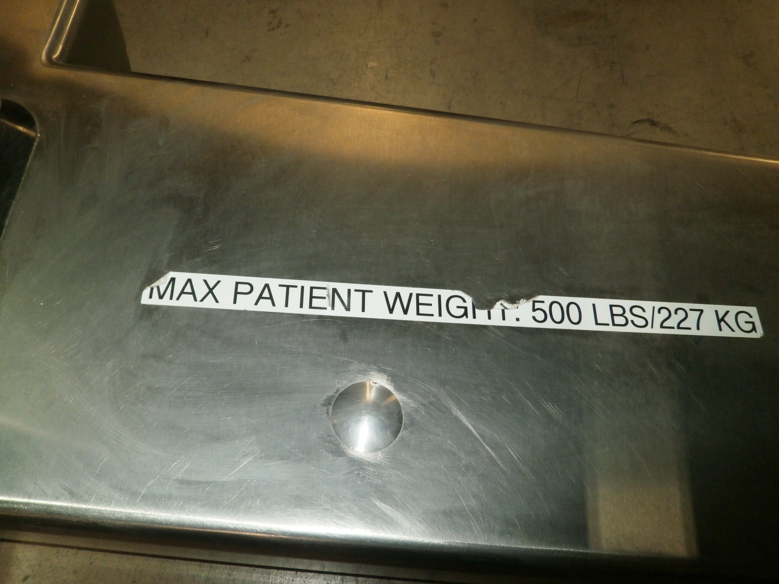 Midmark 7100 Surgical Table Max Weight 500 lbs