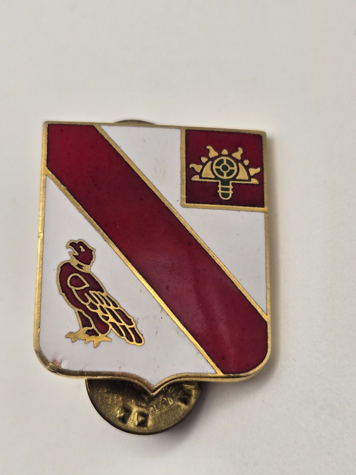 Vintage Army DUI Pin - 21st Field Artillery Regiment  Vanguard
