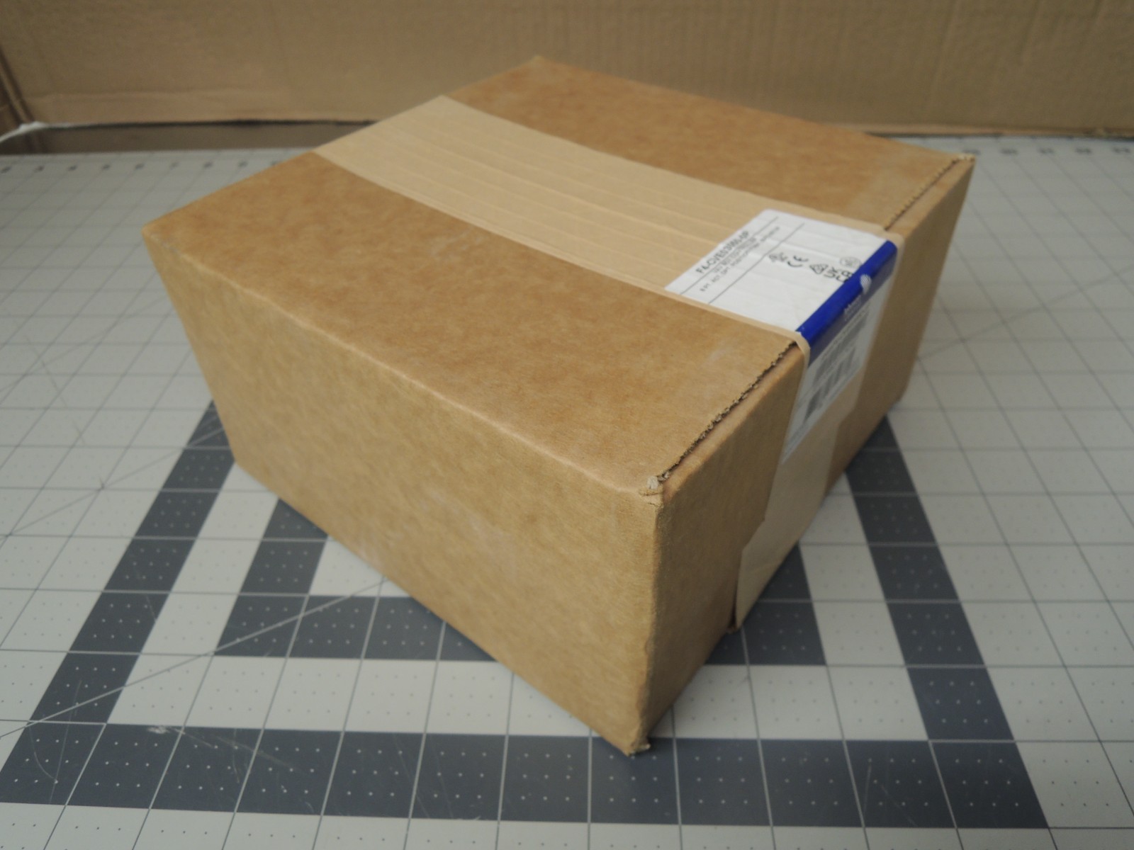 Johnson Controls F4-CVE03050-0P VAV Box Controller w/ Actuator & DPT Sensor