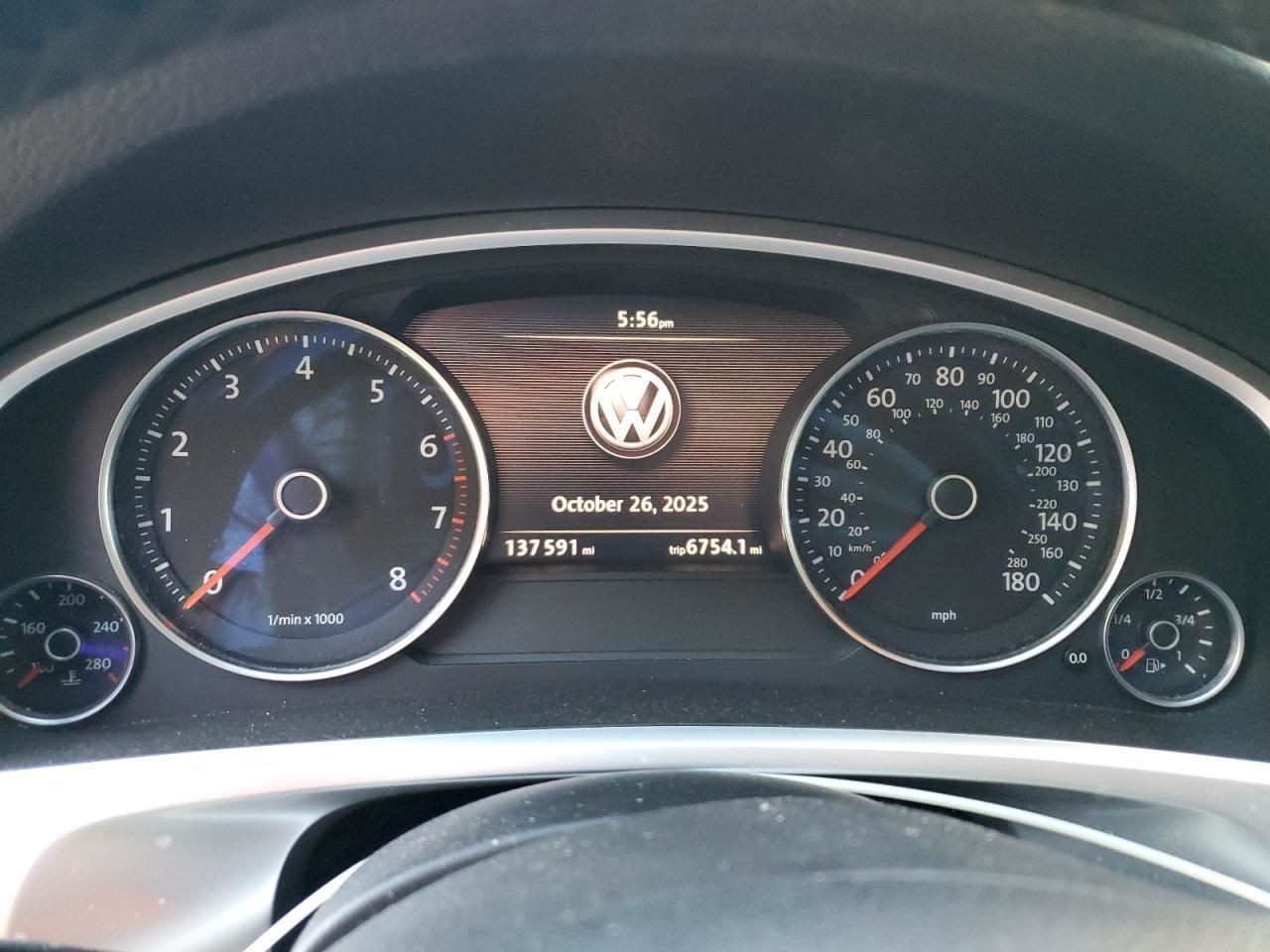 TOUAREG 2014 Glove Box 4989253
