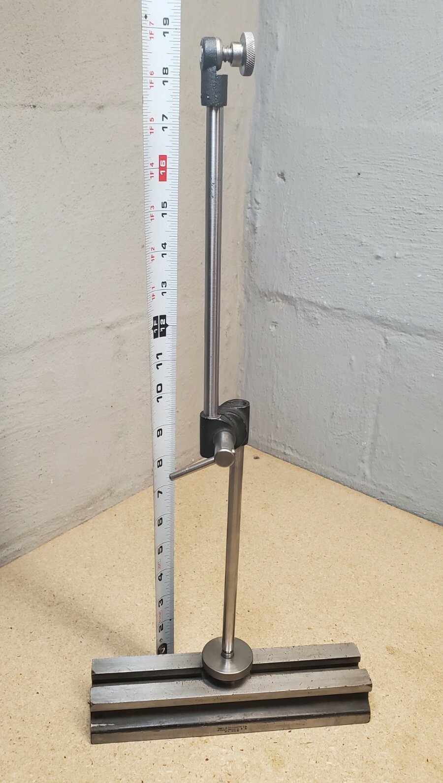 Starrett No. 665 inspection holder - base