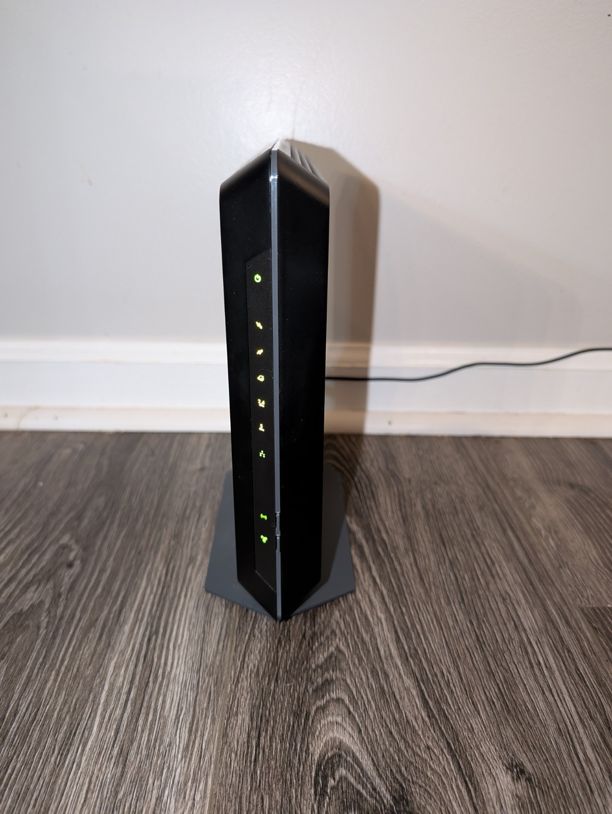 NETGEAR Nighthawk C7000v2 AC1900 Wi-Fi Cable Modem Router! Tested! Read!
