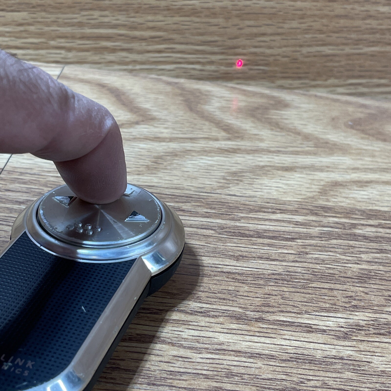 Interlink Electronics RemotePoint Navigator Laser Pointer / Remote Control Only