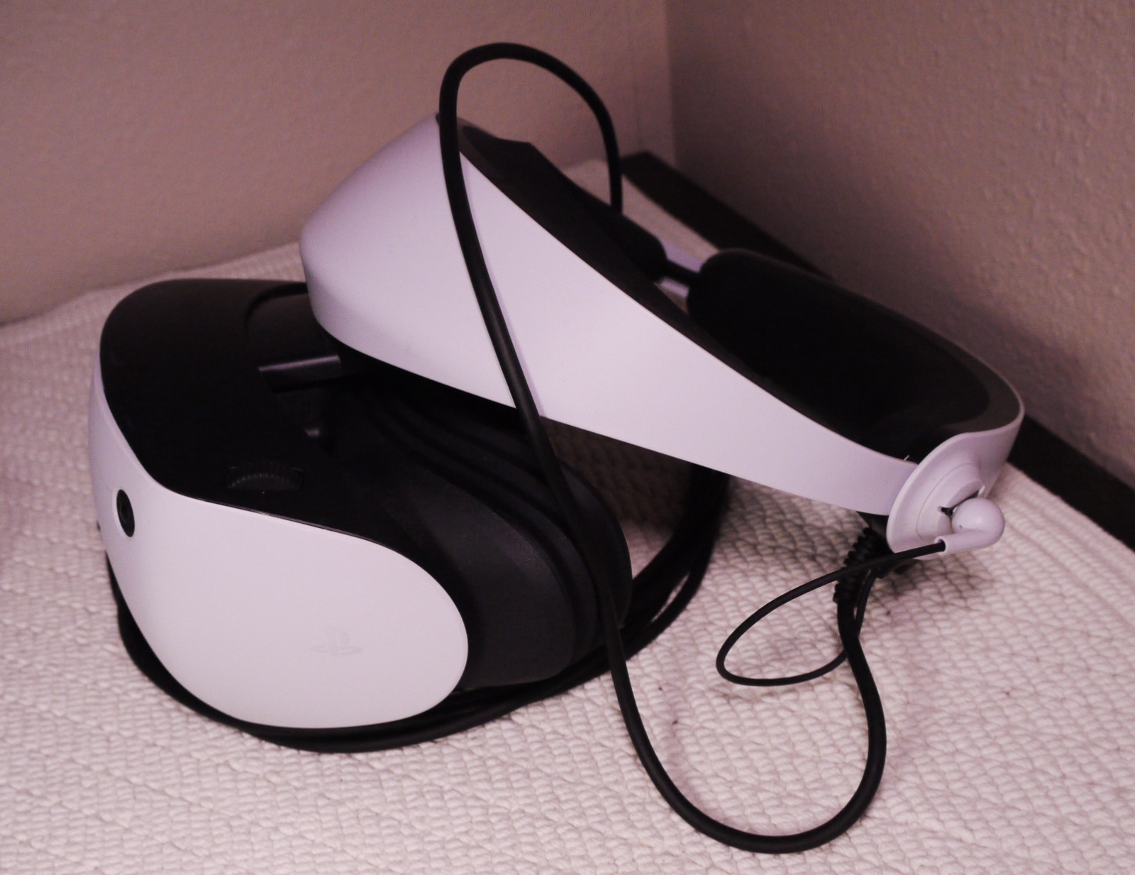 PlayStation VR 2 Headset & Sense Controllers For PS5