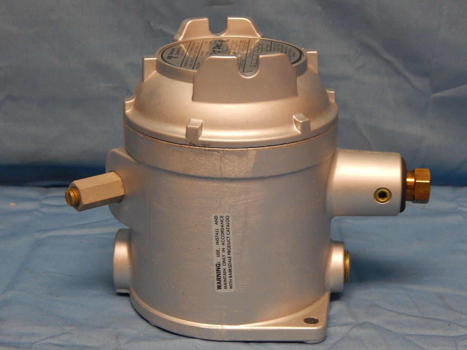 NEW Barksdale D1x-A150-UL Explosion Proof Pressure Switch 300 PSI