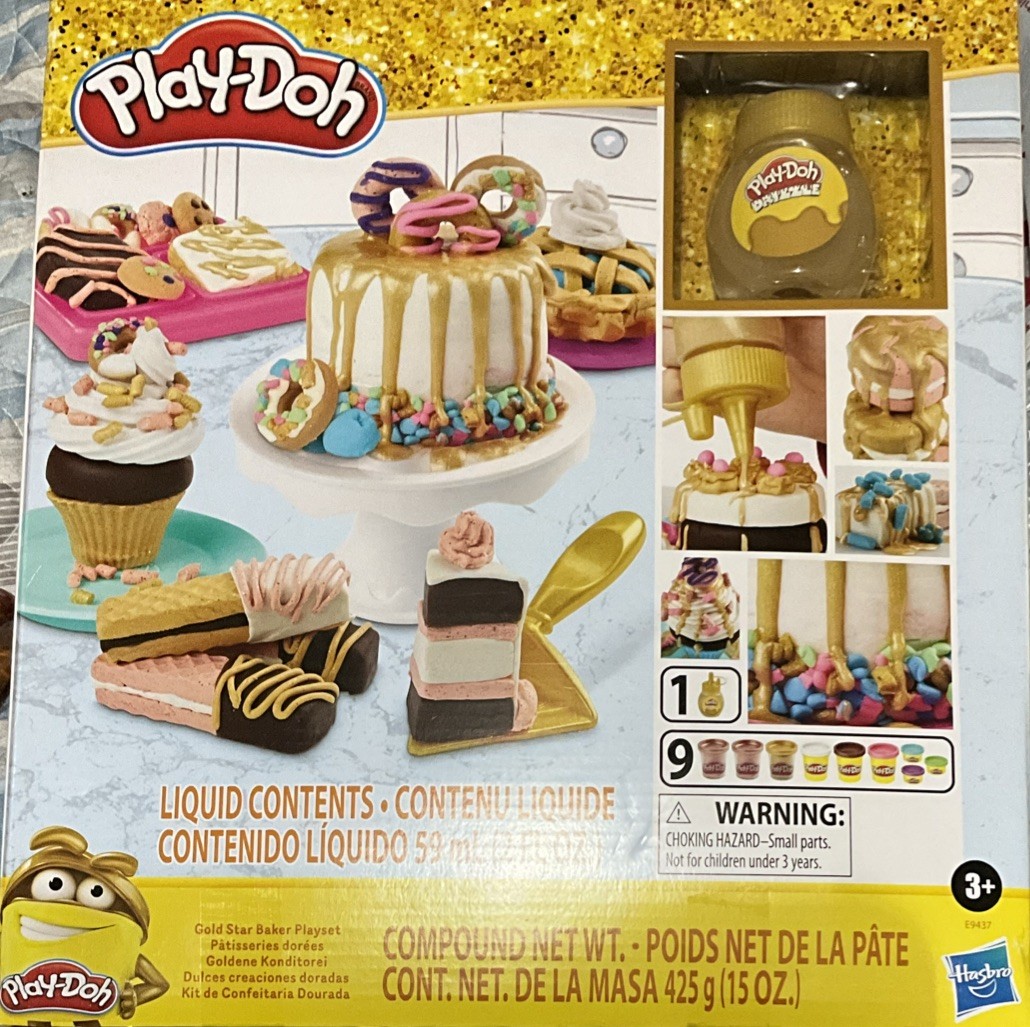 Play-Doh Gold Star Baker Playset Hasbro Collection, New, NIB