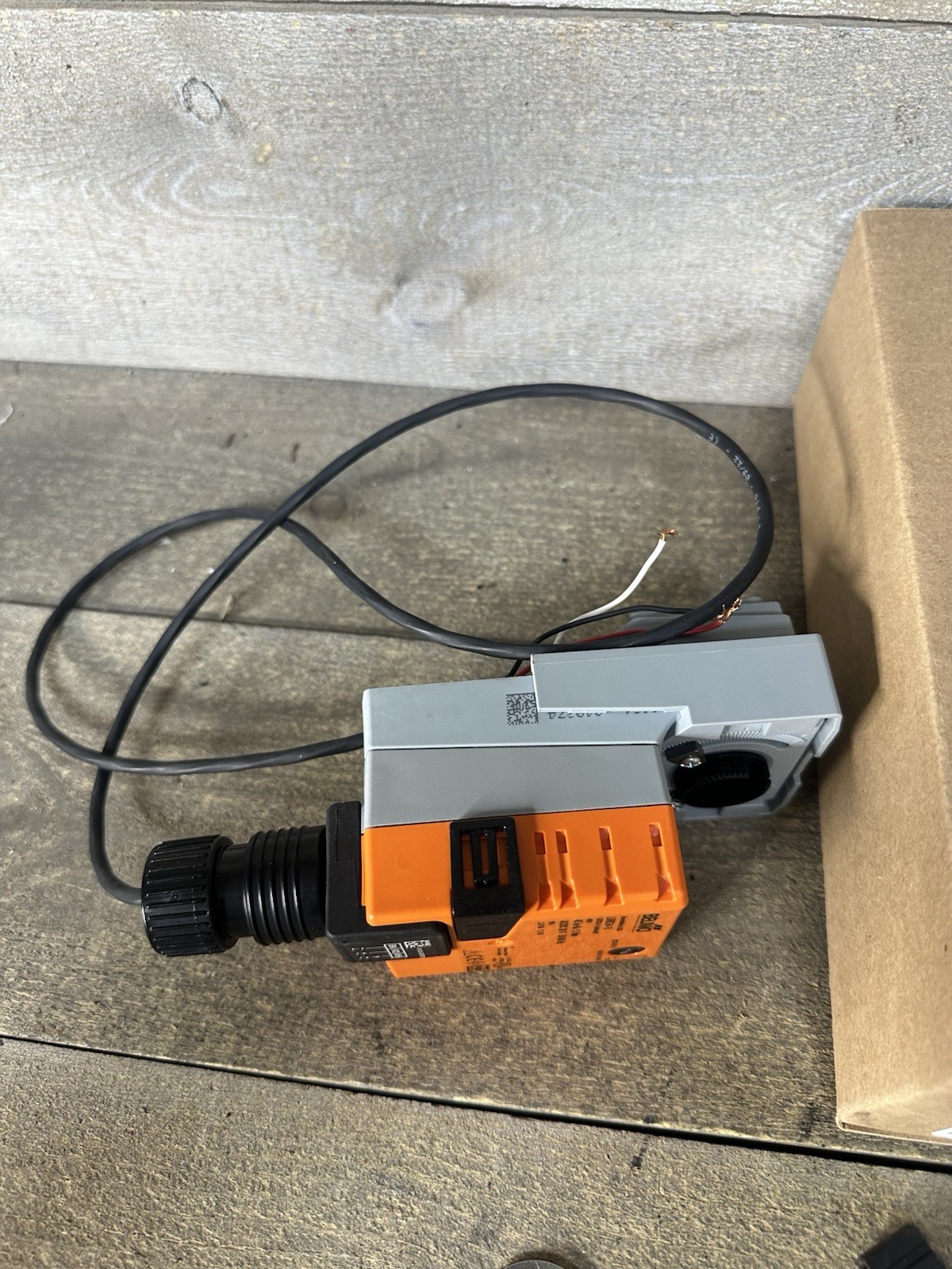 Belimo LRB24-3 Valve Actuator 24VAC DC AC 24V