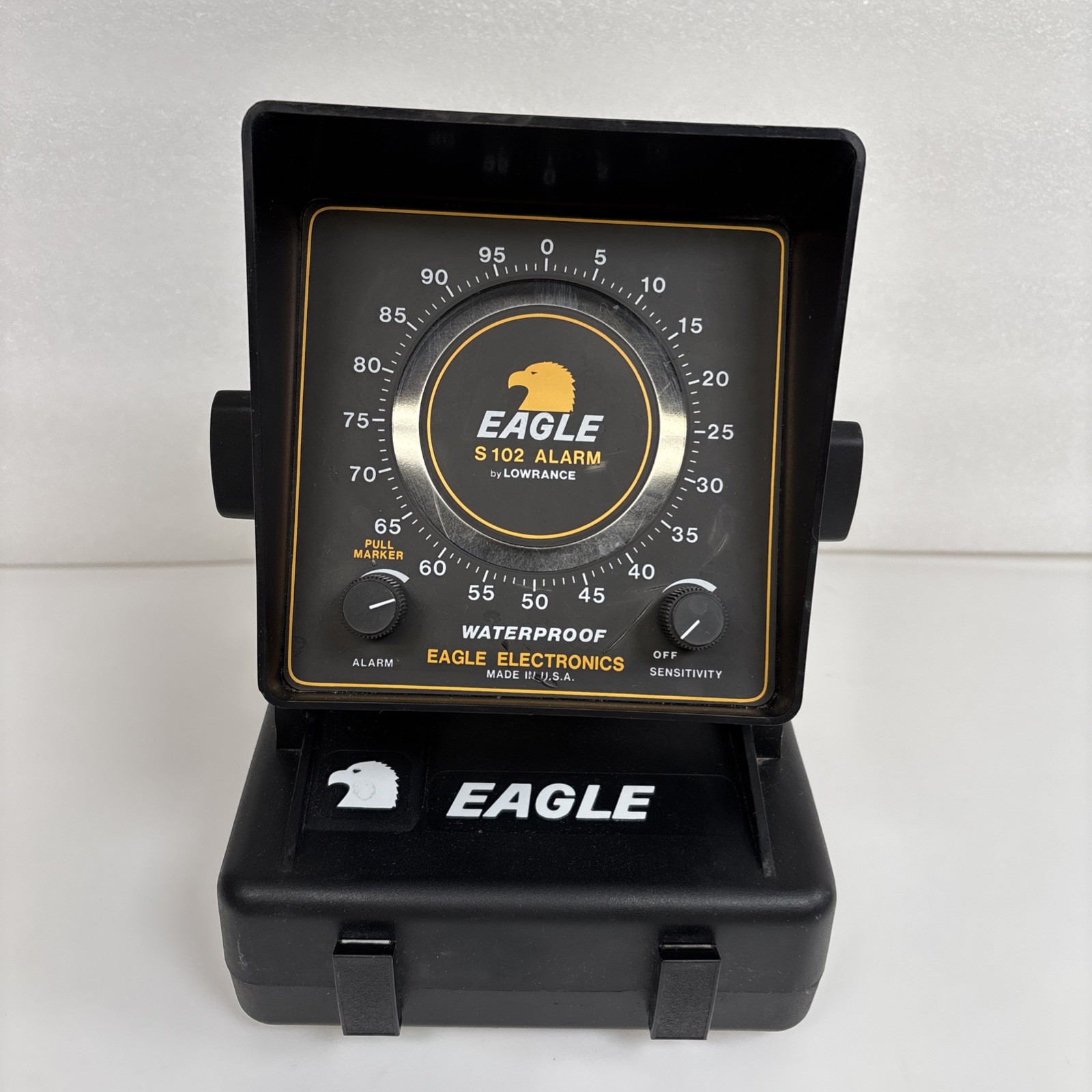 EAGLE S 102 alarm portable flasher sonar for wide angle transducer