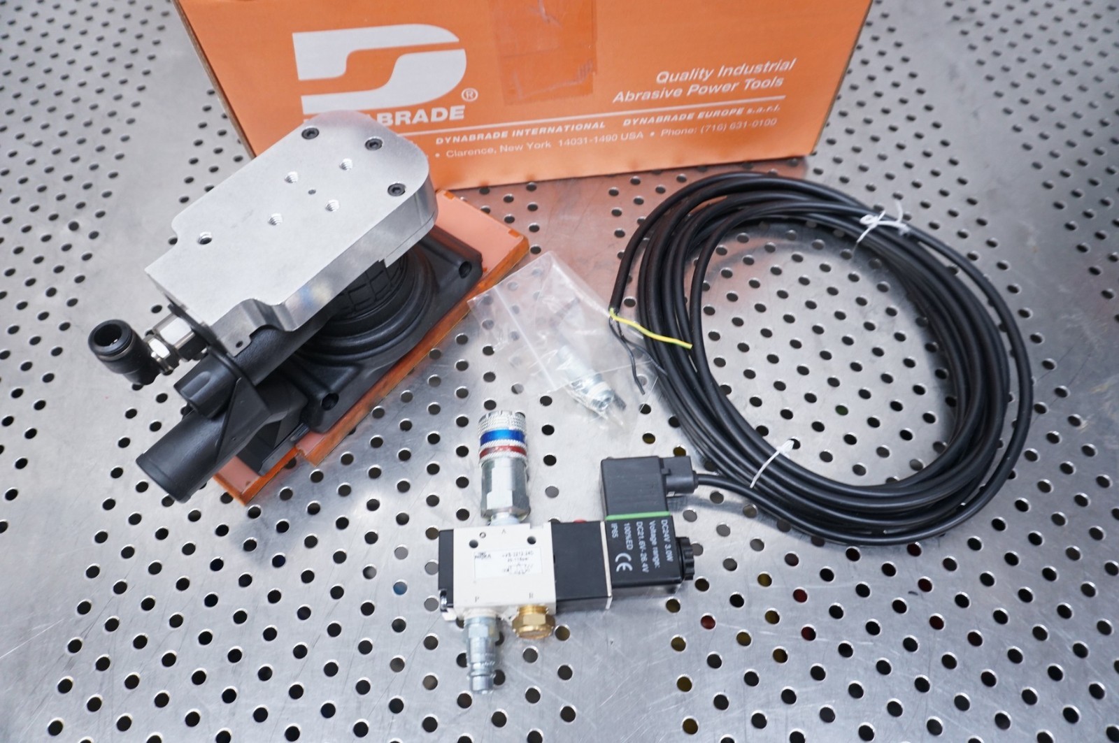Dynabrade 57404BK Dynaline sander 2 3/4" x 8" robotic kit