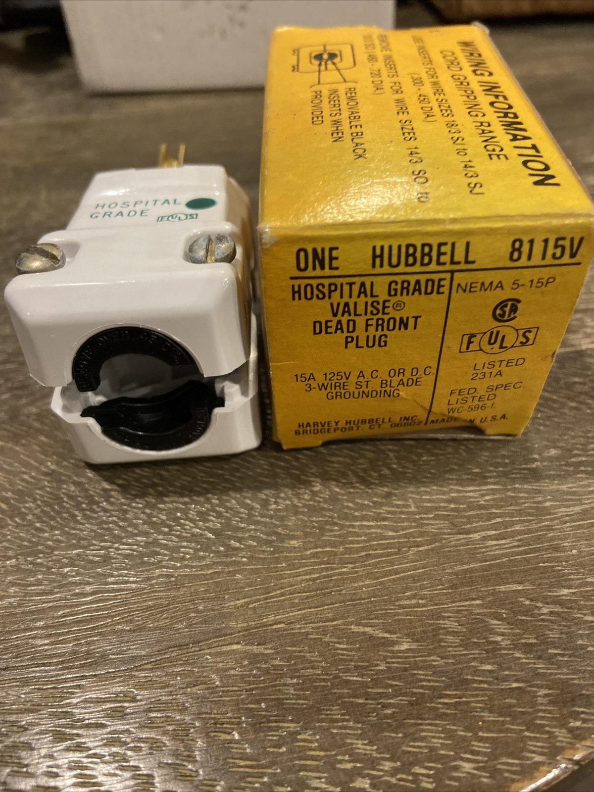 "NIB" Hubbell 8115V Hospital Grade Valise Dead Front Plug