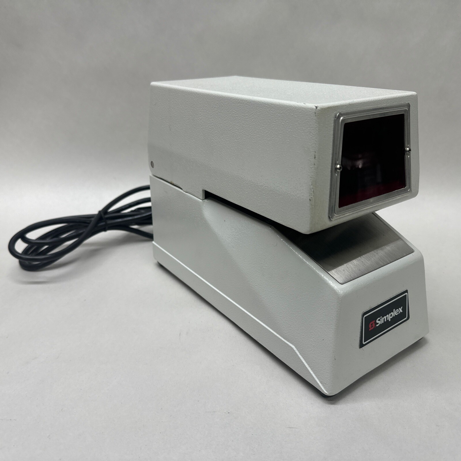 SIMPLEX MODEL 1605-9002 - Consecutive PAYROLL TIME & DATE RECORDER LED W/ Key!