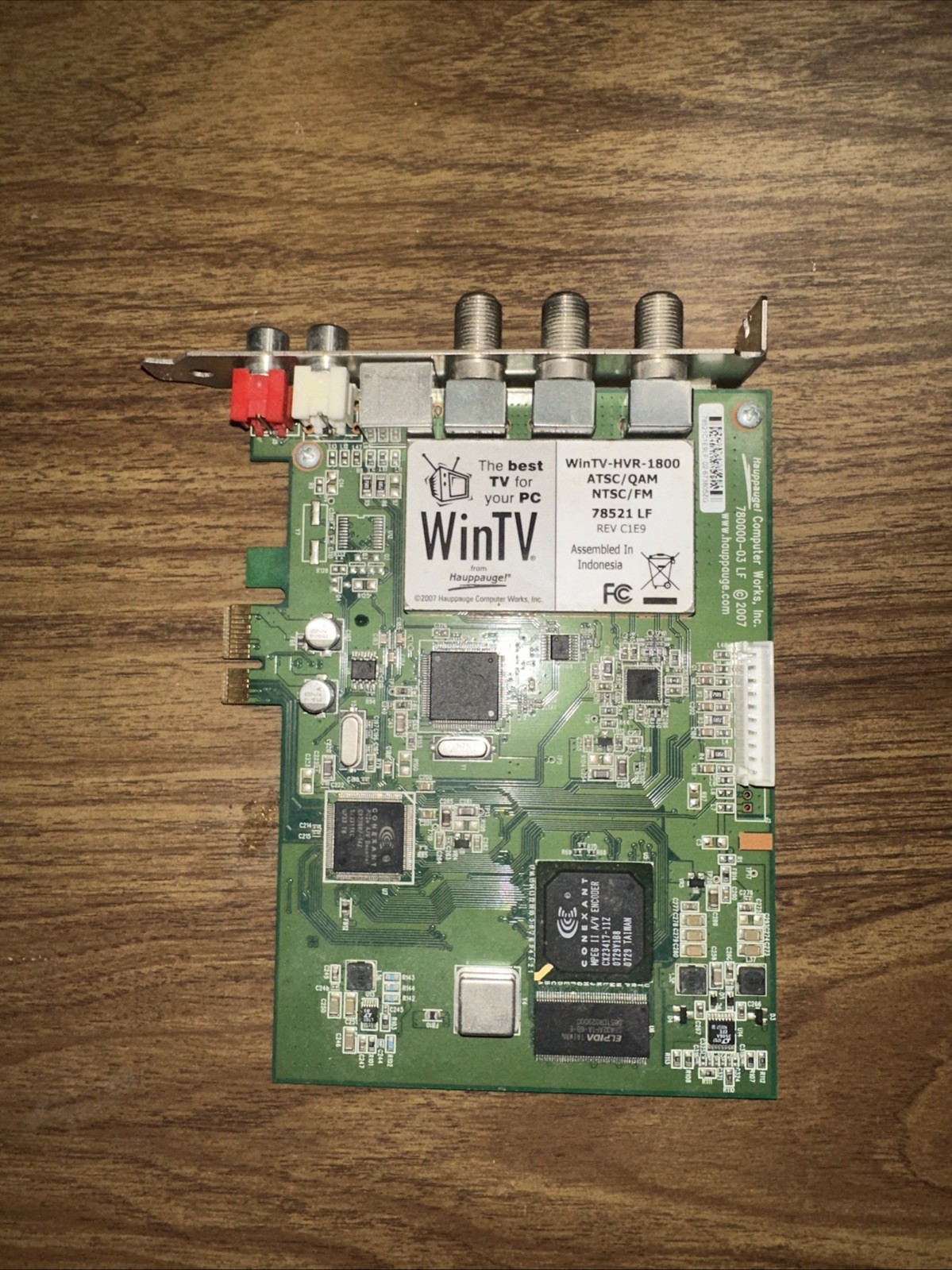 Hauppauge WinTV-HVR-1800 - ATSC/NTSC/QAM/FM - 78521 LF - PCI TV Tuner Card
