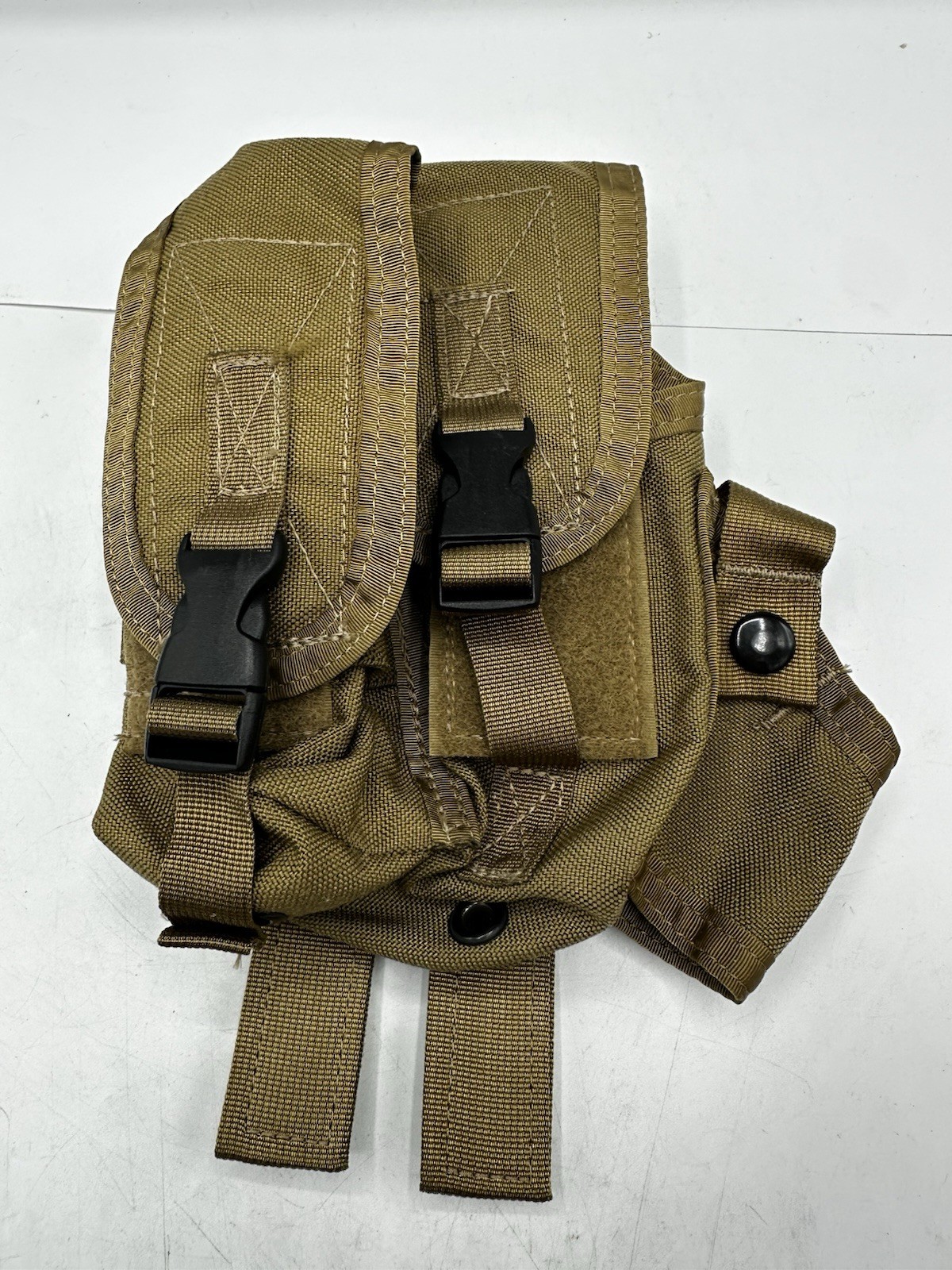 Paraclete Coyote Triple 556 Rifle Smoke & Frag Grenade Pouch  DELTA CAG  ATXSSTS
