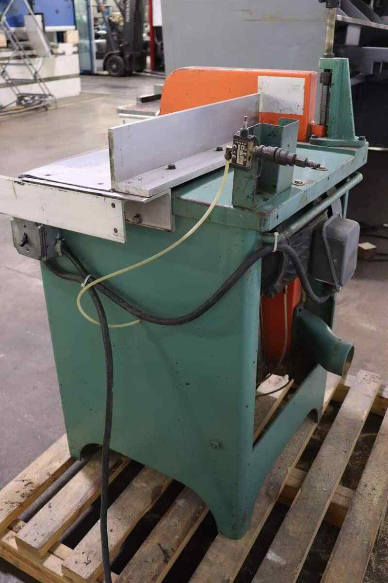 Technik Associates HiPoint Pneumatic 18" Upcut Cutoff Saw