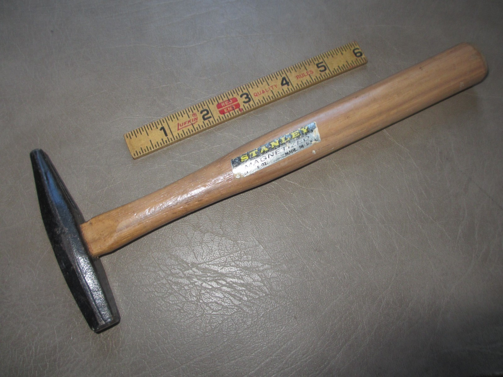 Vintage STANLEY 5 oz. Craft, Hobby, Tack Hammer, Original Decal, Magnetic Tip