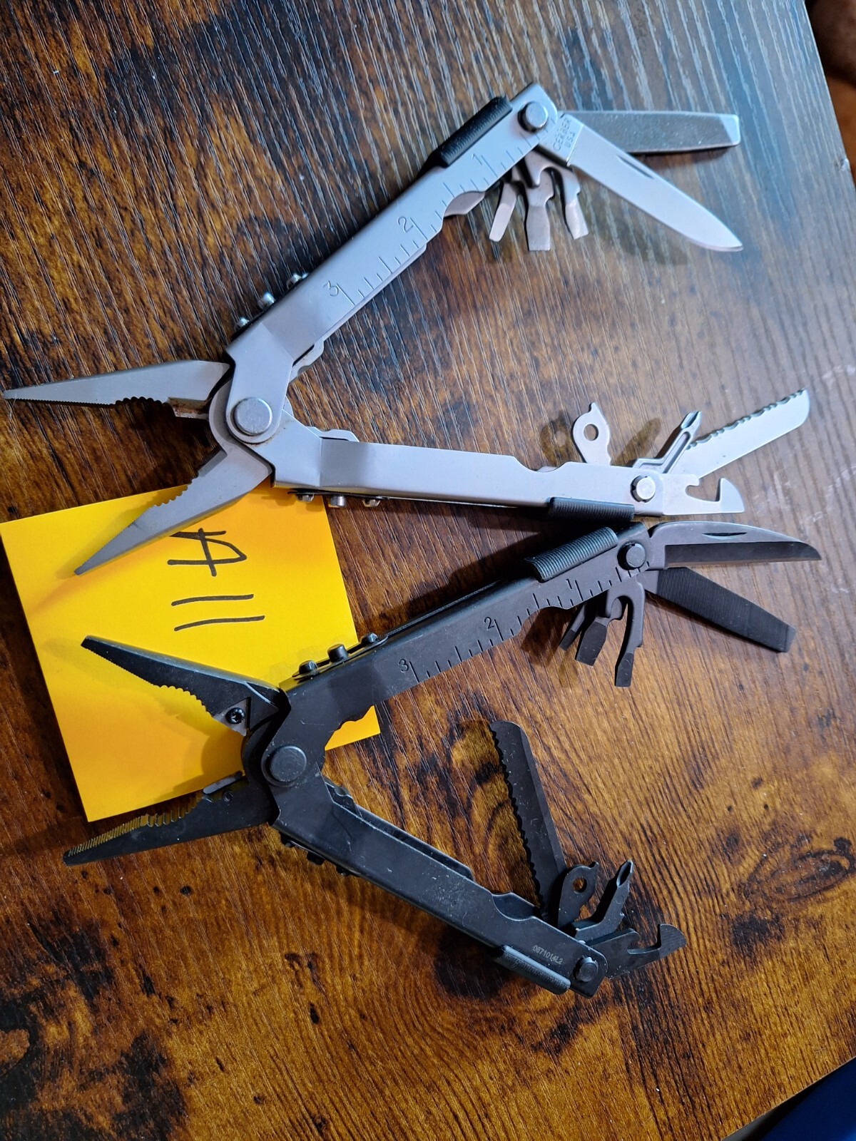 2 GERBER Multi Tools   U.S.A. SCREWDRIVERS PLYERS nice   Lot A11