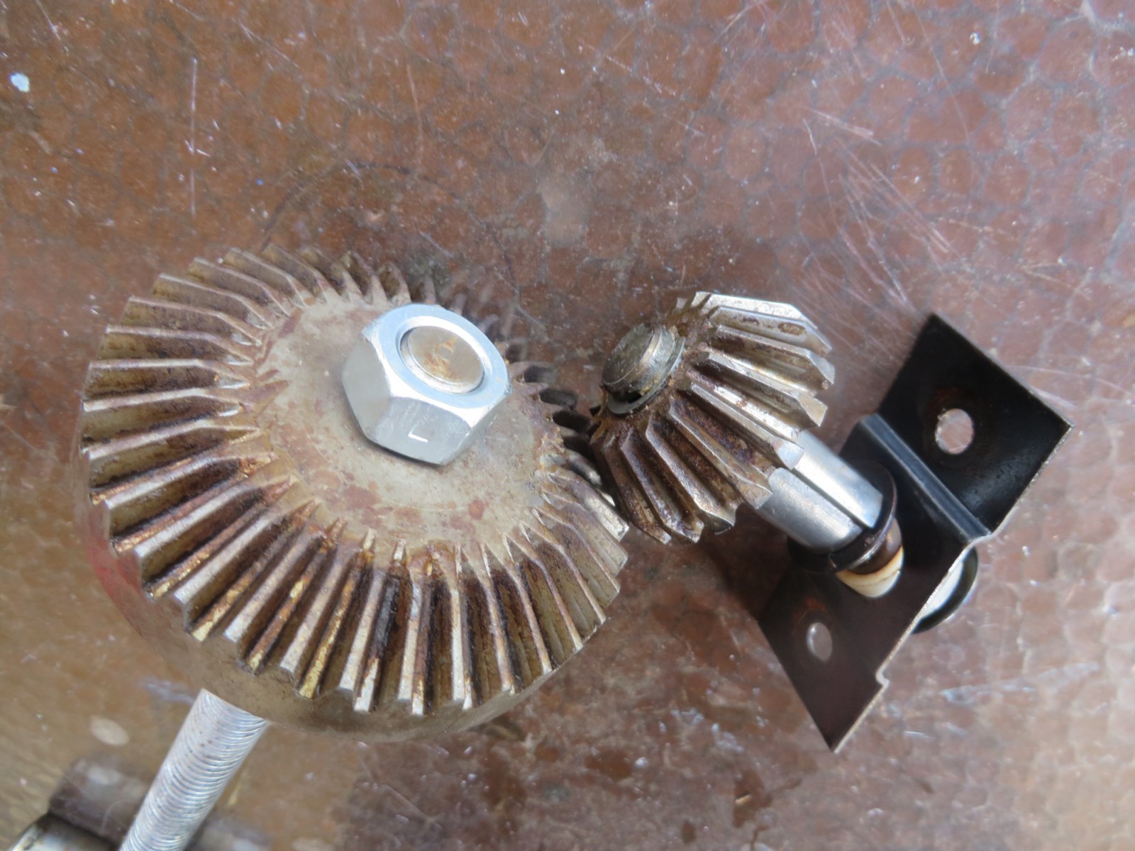 CRAFTSMAN RADIAL ARM SAW PINION AND BEVEL GEARS (PARTS# 63618 & 63615)