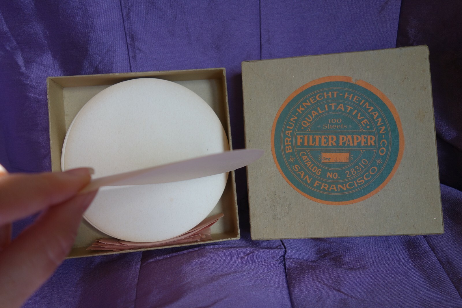 Braun Knecht Heimann Co., SF Qualitative filter paper 4-1/2" Cat. #28310