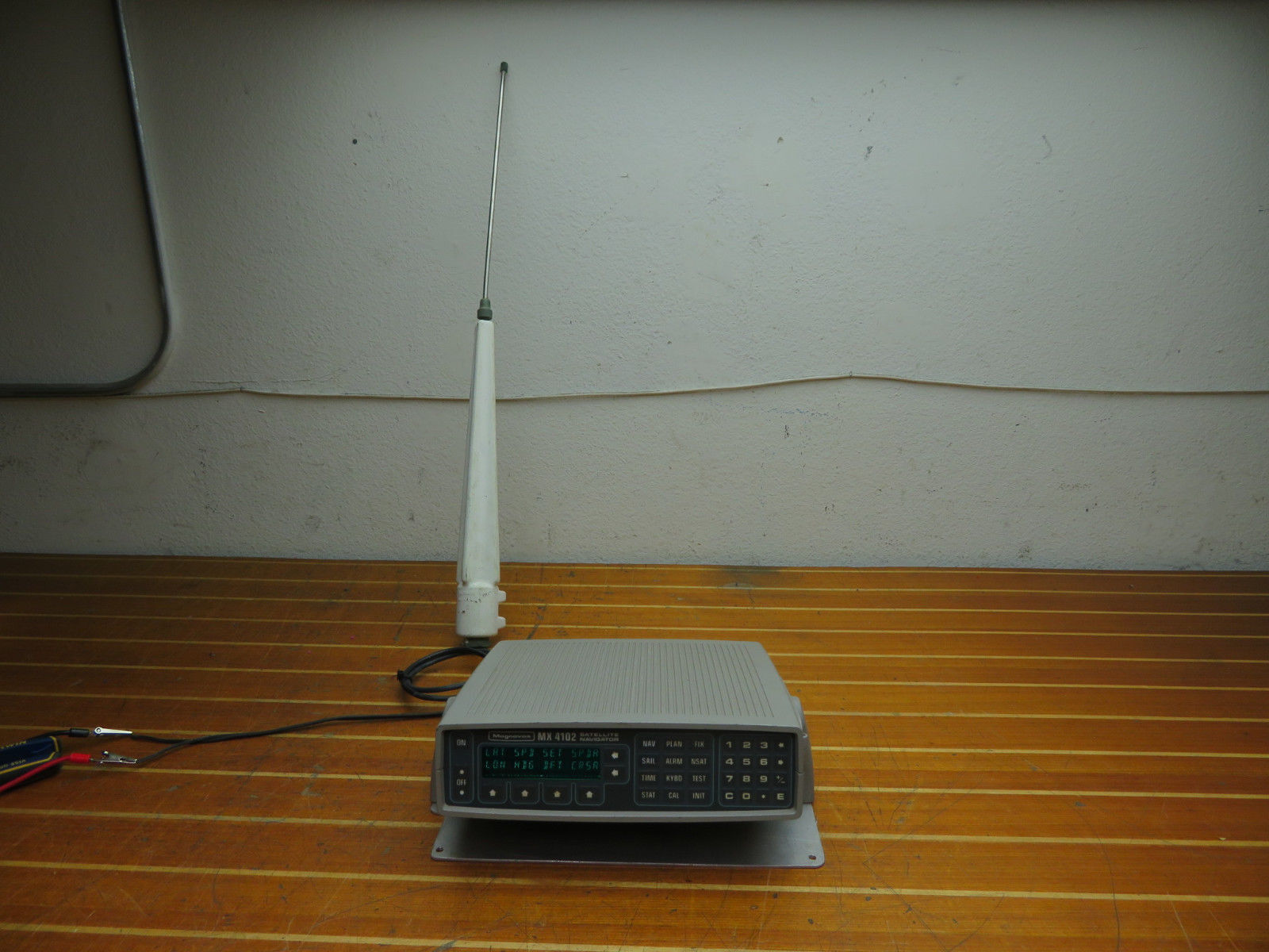 Magnavox MX4102 705624-801 Marine Transit Satellite Navigator System w. Antenna