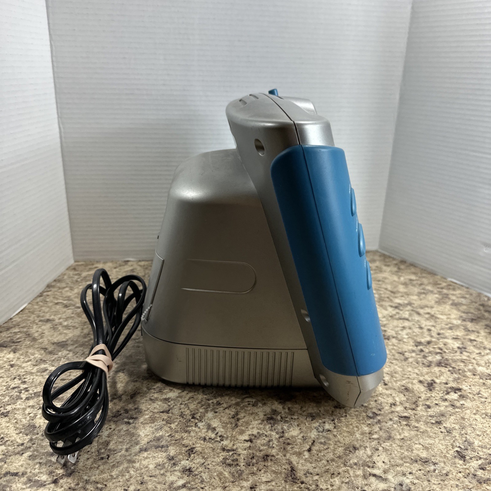 MTV Karaoke Machine SMGK-1000 The Singing Machine - Working W/ Mic