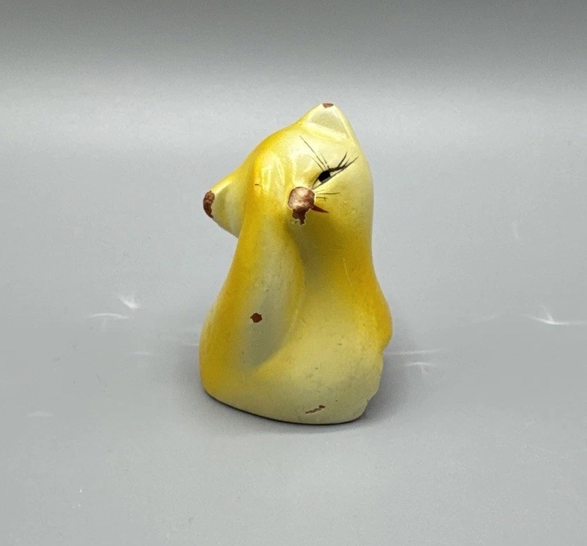 Vintage MCM Wooden Wood Cat Pencil Sharpener Yellow Hidden 1 Eye Kitsch