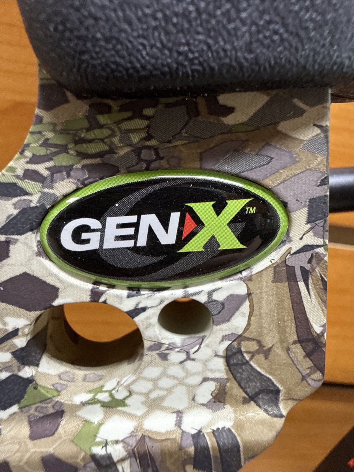 Genesis Archery Gen-X Compound Bow RH Camouflage - Item 4170