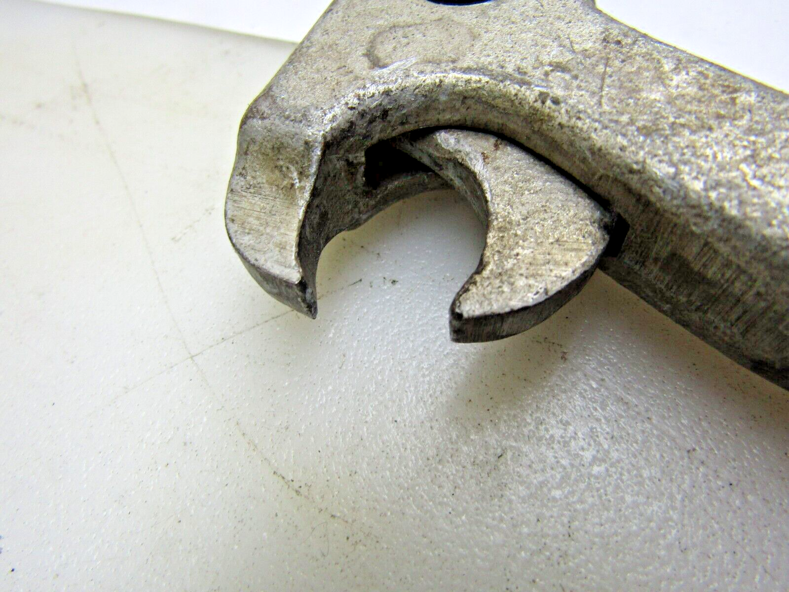 ETF No. 3775 USED Nail Puller Cast Iron Made in Canada