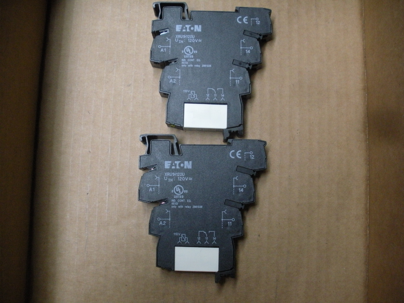 Eaton XUR1H120U terminal bolck relay SPDT din rail mt lot of 2 11 lots available