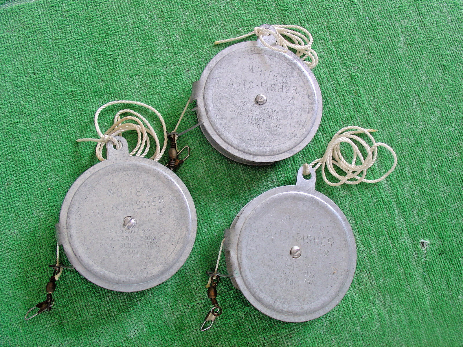 VINTAGE WHITE'S AUTO-FISHER  FISHING REEL PINE BULFF ARK. LOT OF 3 ""NEW""
