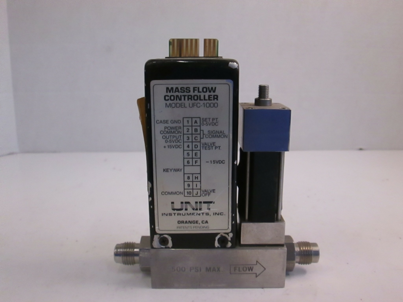 Unit UFC-1000 Mass Flow Controller MFC, CHF3, 50 SCCM