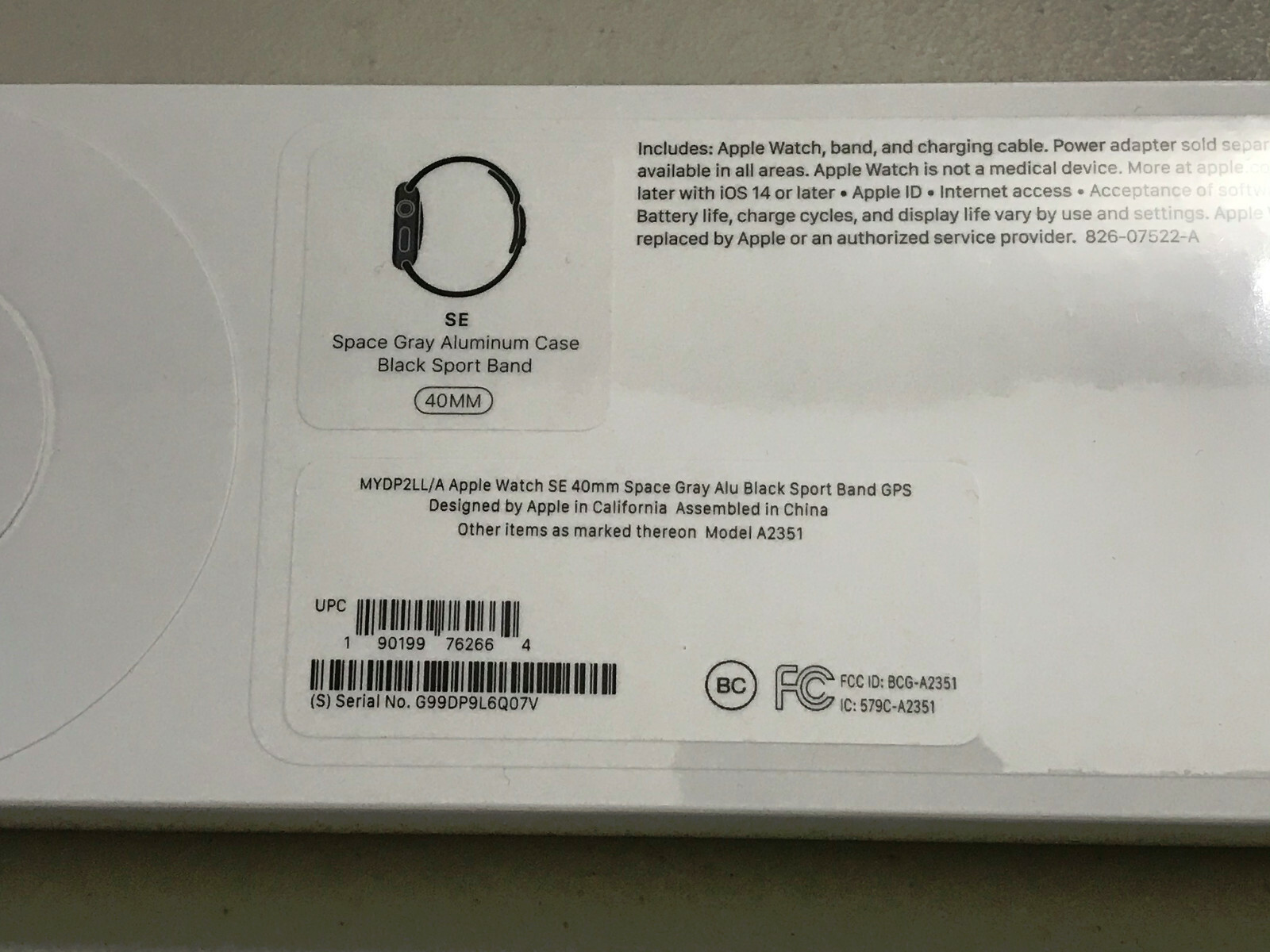 Apple Smart Watch SE GPS 40 mm MYDP2LL/A Space Gray Alumin Case Black Sport Band