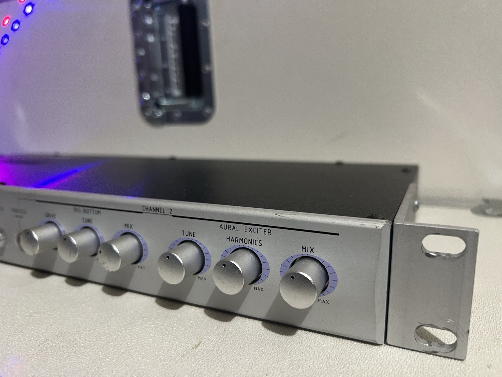 Aphex 204 Aural Exciter w/ Optical Big Bottom
