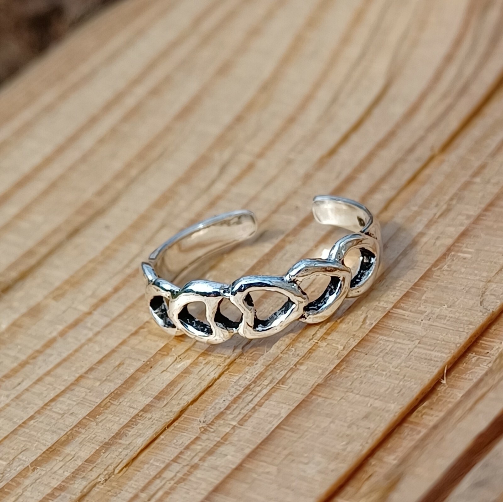 Sterling Silver Adjustable Hearts Toe Ring