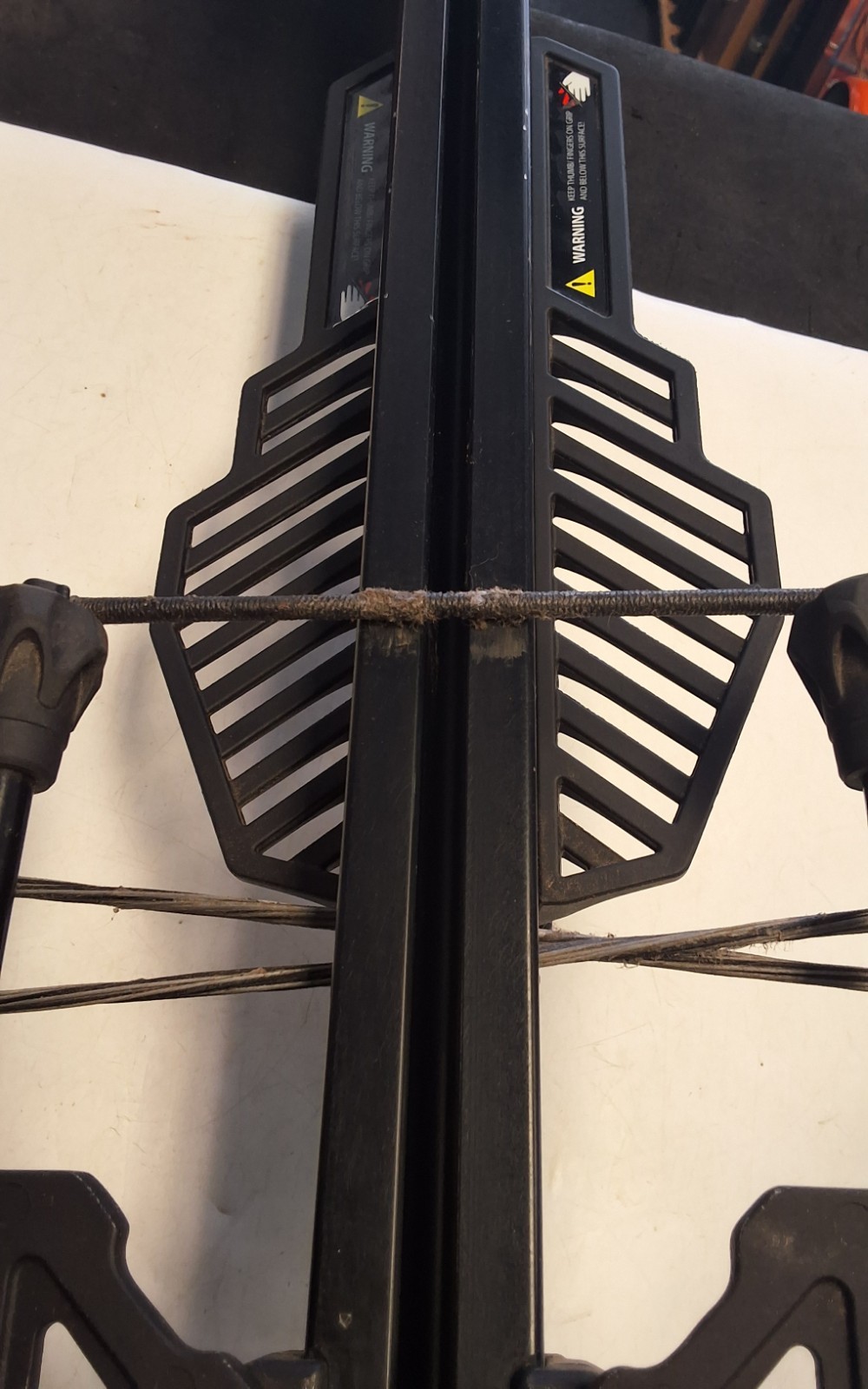 Killer Instinct Ripper 425 Crossbow With Scope, Pull String, And Six Bolts