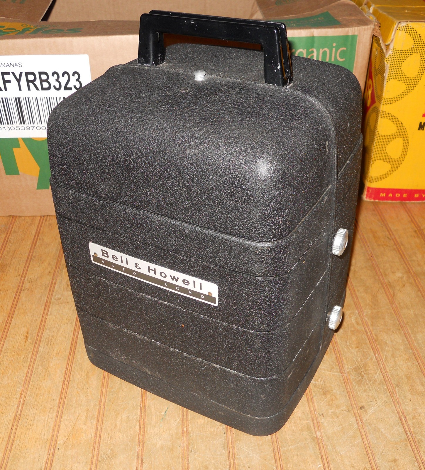 Vintage Bell & Howell Auto Load Projector Model 256 as-is