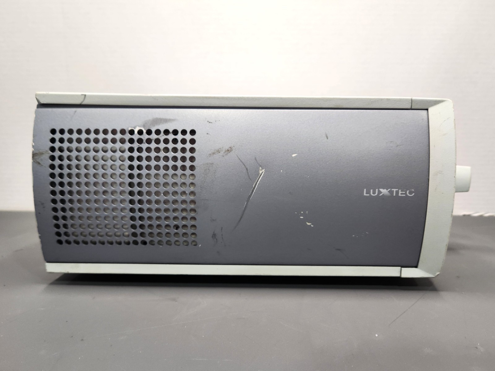 Integra Luxtec MLX Light Source System 14J00MLX3753 Unit Only Power Tested