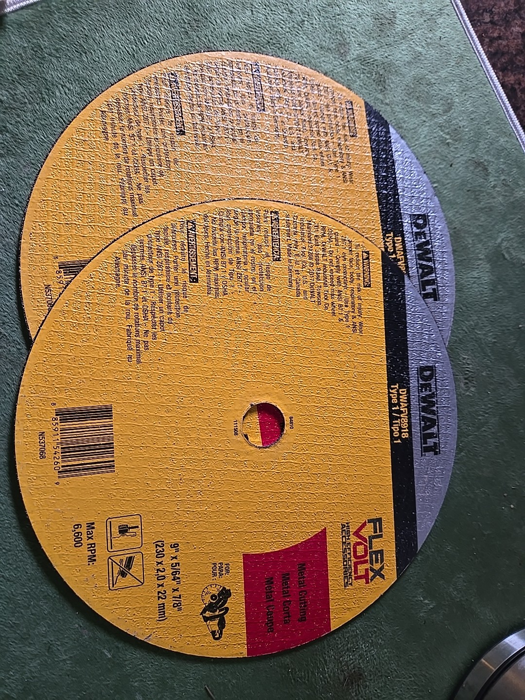 Set Of 2. DeWalt DWAFV8918 FLEXVOLT® Ceramic Metal Cutoff Wheel Type 1