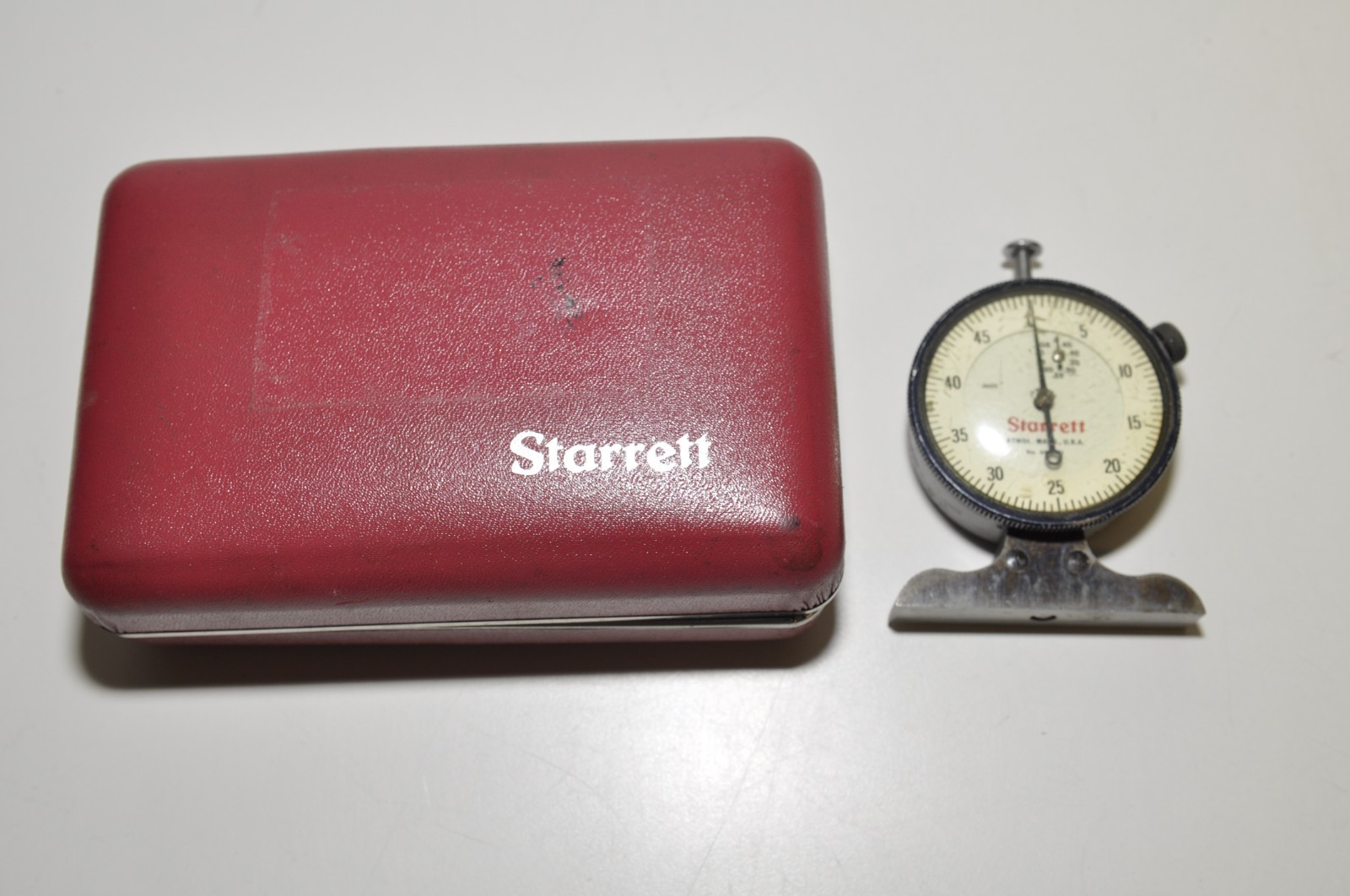 Nice! Starrett No. 640 - 431 Dial Depth Gage .500" Range .0005" w/Case HM4