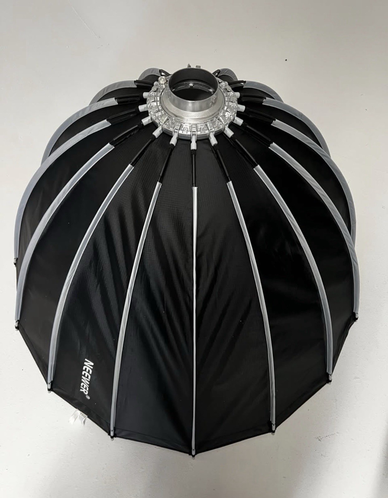 47” / 120cm Parabox Softbox Bowens Mount, Quick Setup With Diffusers/grid