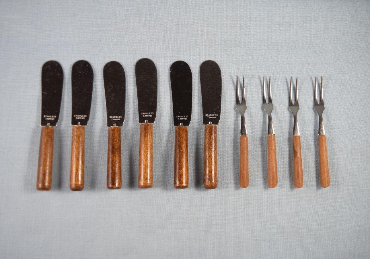 Vtg Party Cocktail Forks & Knives Lot of 10 Wood Handles (4 forks, 6 knives)