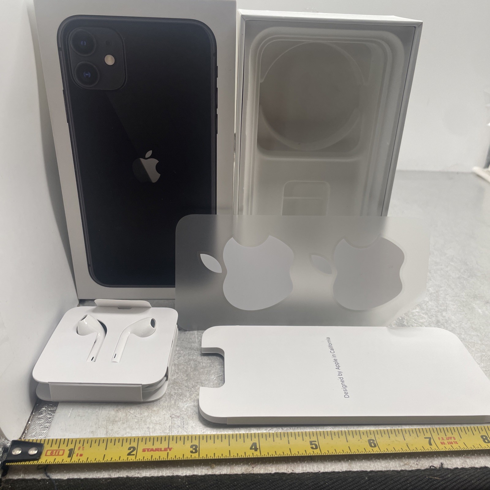 Box Only Apple iPhone 11 64Gb Box Black MwL72ll/A