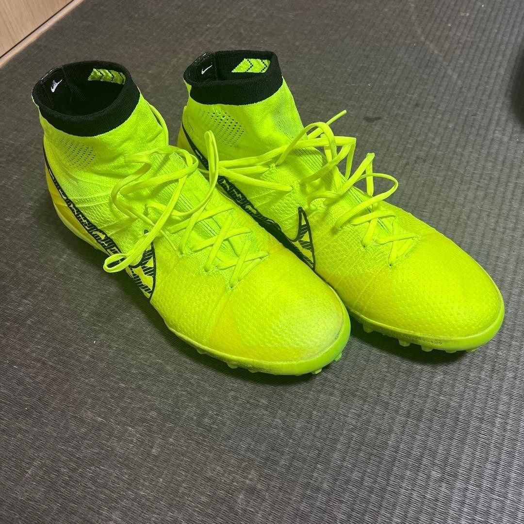 Nike Elastico Superfly TF US 9 UK 8 Soccer/Futsal High Cut Shoes  Volt Color