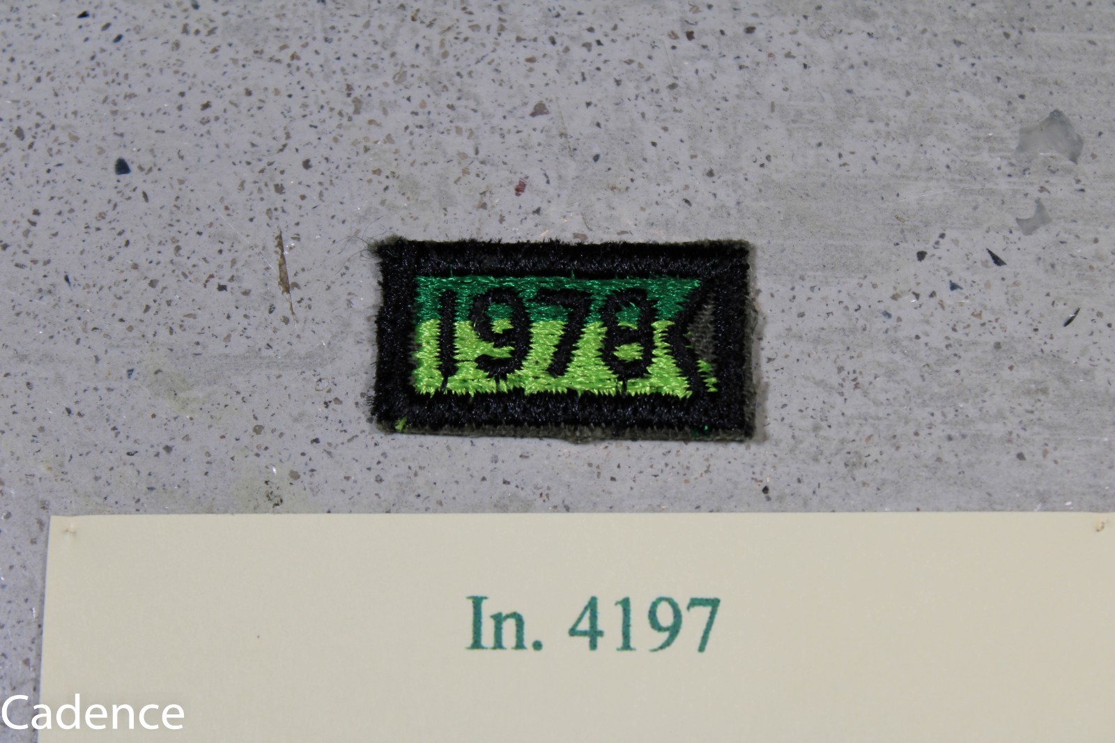 US Vietnam Era 1978 Armored Flag Date Tab Patch B483
