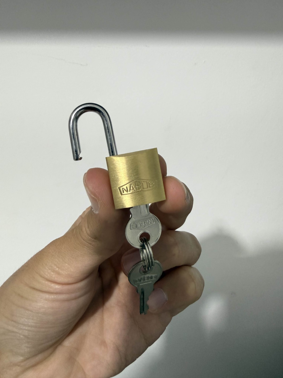 NABOB High-Quality Brass Padlock 40mm Width with 2 Compatible Keys