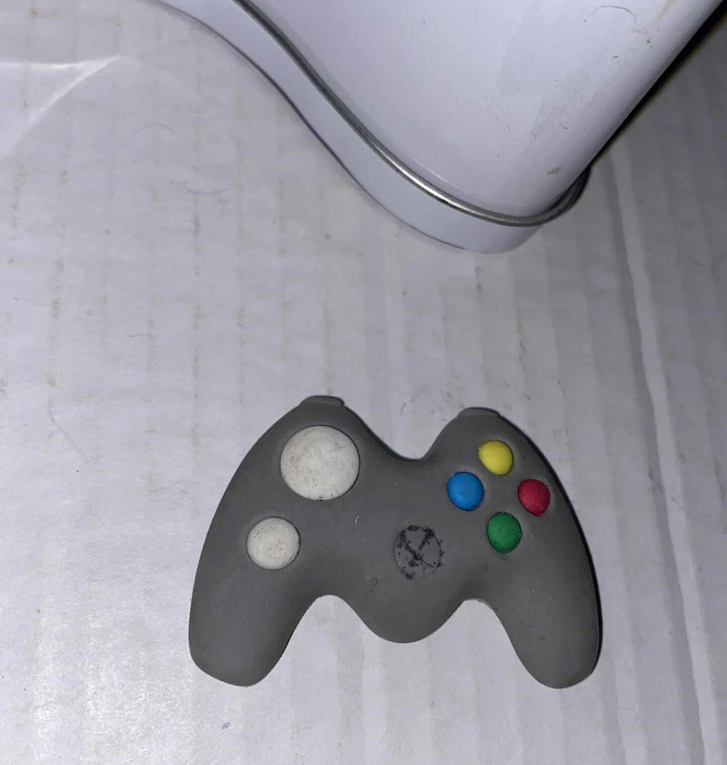 XBOX Empty Tin Kohls Rubber Eraser Controller c2008 Microsoft