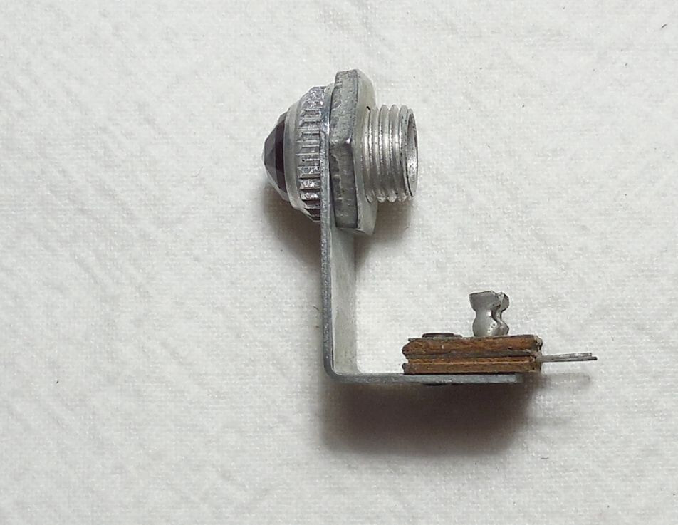 Qty(1) NOS Bi-Pin Socket Assembly Red Lens #19 Miniature Lamp