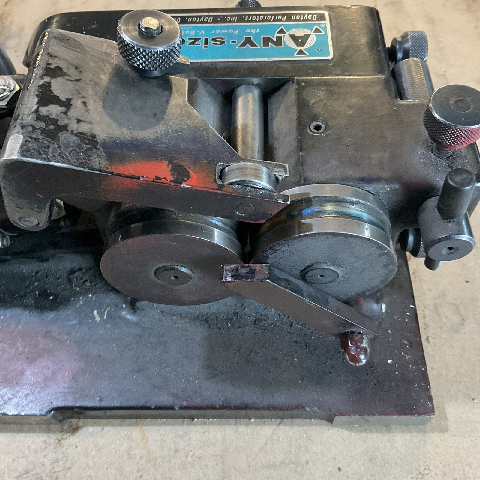 Dayton Perforators Any-Sizer Double V Roll Punch Grinder With Case