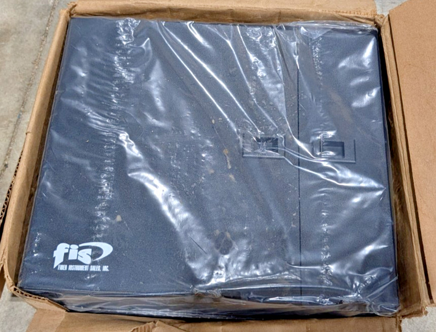 FIS F1DW8X Wall Mount Patch Panel
